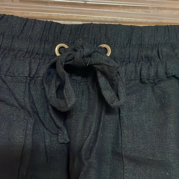 Zenana size XL black elastic high rise waist 5” linen shorts with pockets - Picture 4 of 10